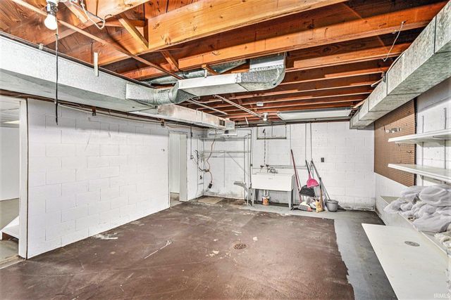 1106 Strong Avenue, Elkhart, IN 46514