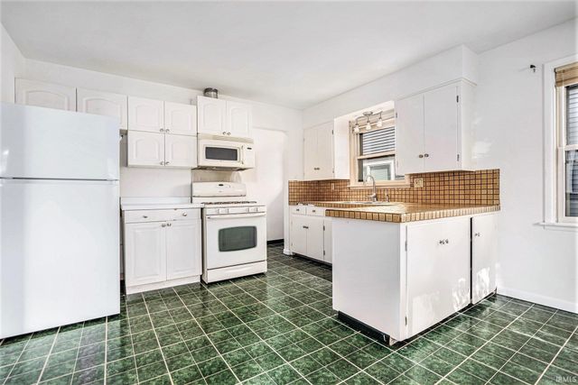 1106 Strong Avenue, Elkhart, IN 46514