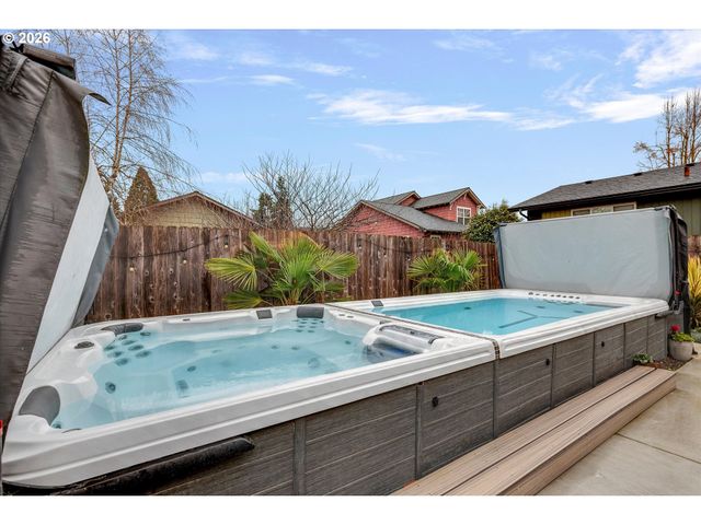 1460 Se 9TH Ave, Canby, OR 97013