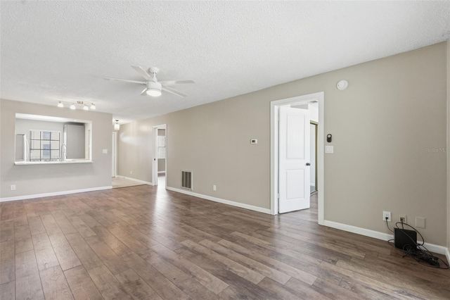 340 CAUSEWAY BOULEVARD 107, Dunedin, FL 34698