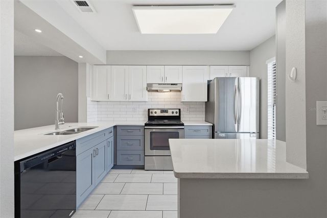 340 CAUSEWAY BOULEVARD 107, Dunedin, FL 34698