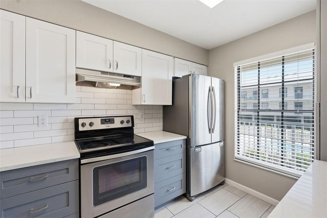 340 CAUSEWAY BOULEVARD 107, Dunedin, FL 34698