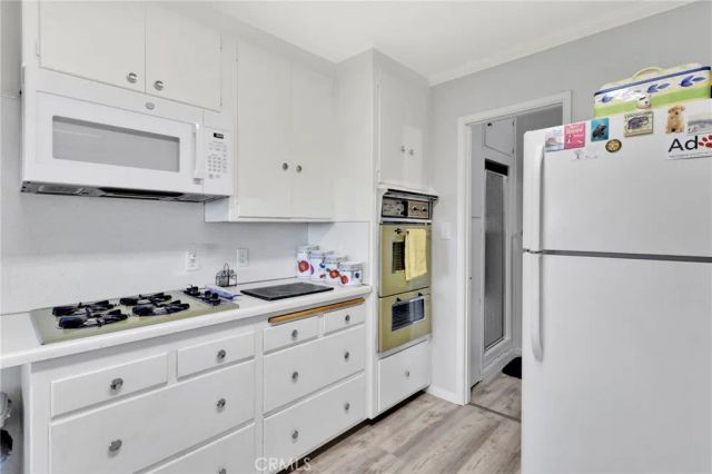 993 Mercury Way, Crestline, CA 92325