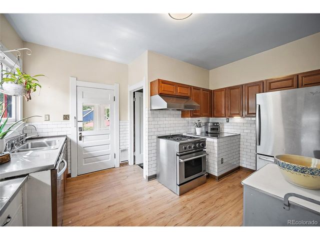 1823 W Pikes Peak Ave, Colorado Springs, CO 80904