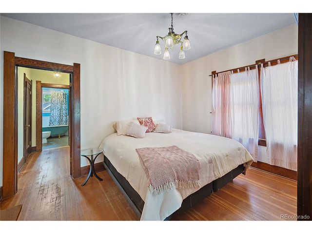 1823 W Pikes Peak Ave, Colorado Springs, CO 80904