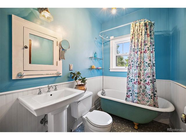 1823 W Pikes Peak Ave, Colorado Springs, CO 80904