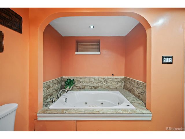 1823 W Pikes Peak Ave, Colorado Springs, CO 80904