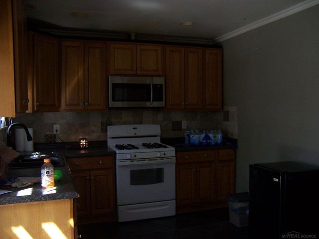 15959 Dugan Street, Roseville, MI 48066