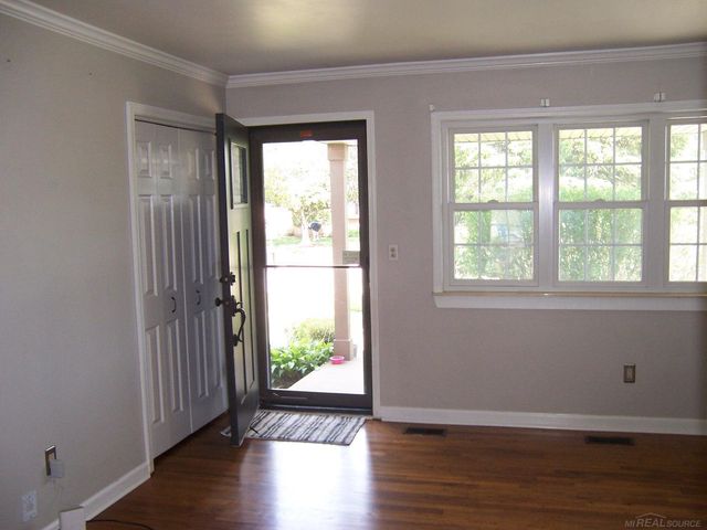 15959 Dugan Street, Roseville, MI 48066