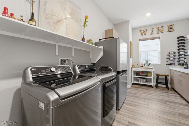 58 Aster Beach Avenue, Henderson, NV 89011