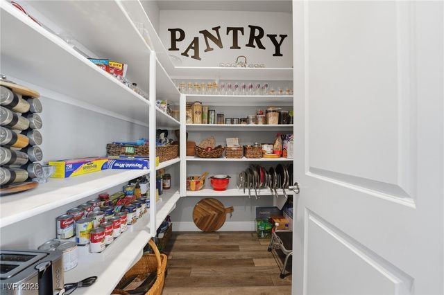 58 Aster Beach Avenue, Henderson, NV 89011