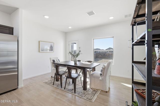13825 Summer Wave Avenue, El Paso, TX 79928