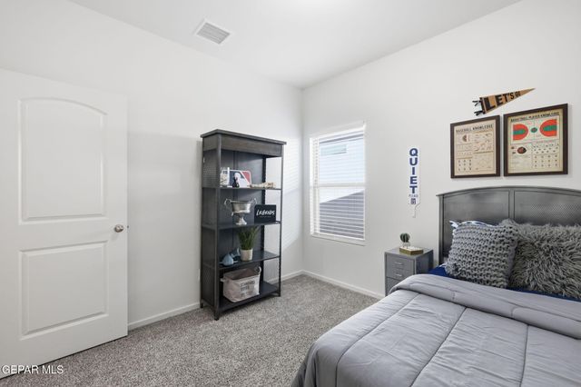 13825 Summer Wave Avenue, El Paso, TX 79928