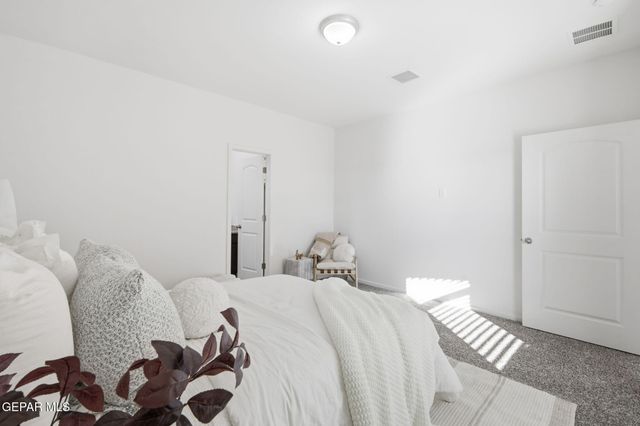 13825 Summer Wave Avenue, El Paso, TX 79928