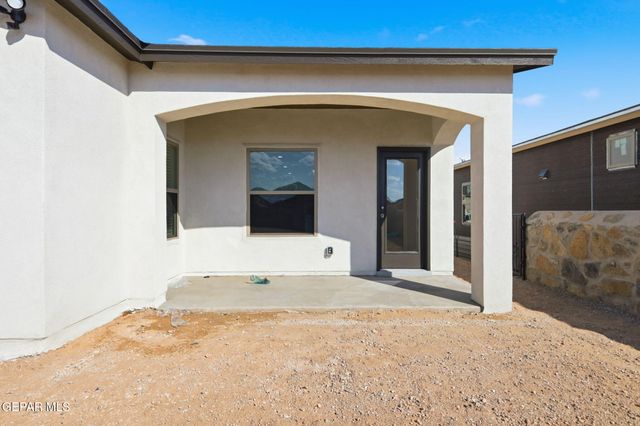 13825 Summer Wave Avenue, El Paso, TX 79928