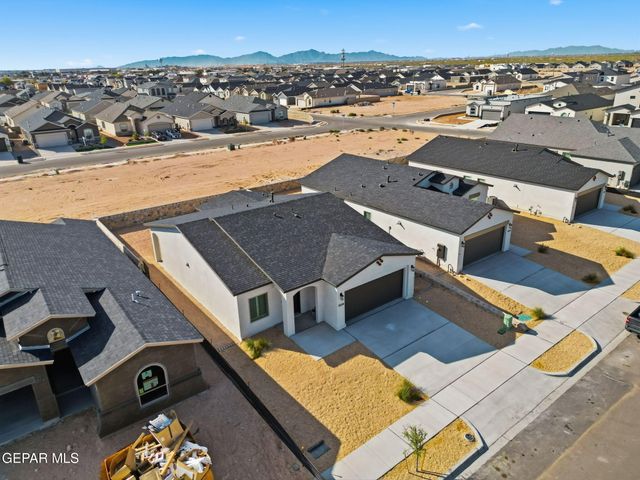 13825 Summer Wave Avenue, El Paso, TX 79928