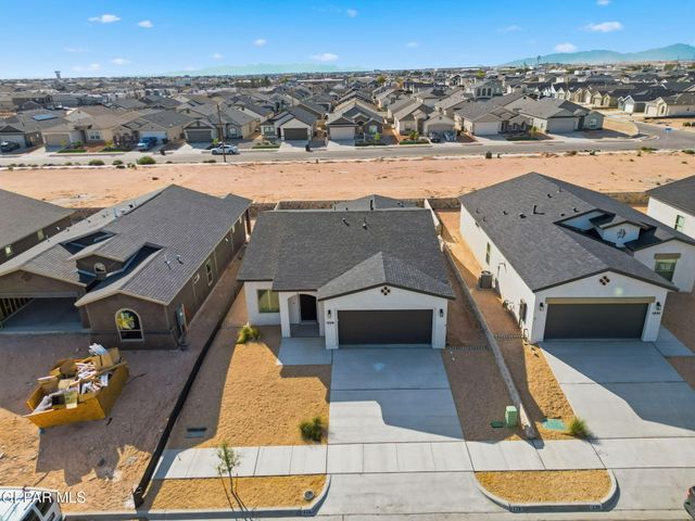 13825 Summer Wave Avenue, El Paso, TX 79928