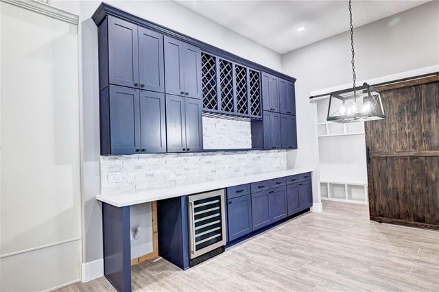 26127 E Crown Crossing Drive, Montgomery, TX 77316