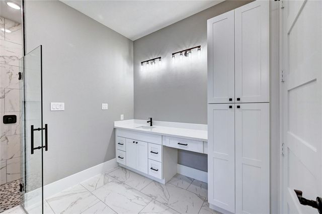 26127 E Crown Crossing Drive, Montgomery, TX 77316