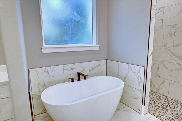 26127 E Crown Crossing Drive, Montgomery, TX 77316