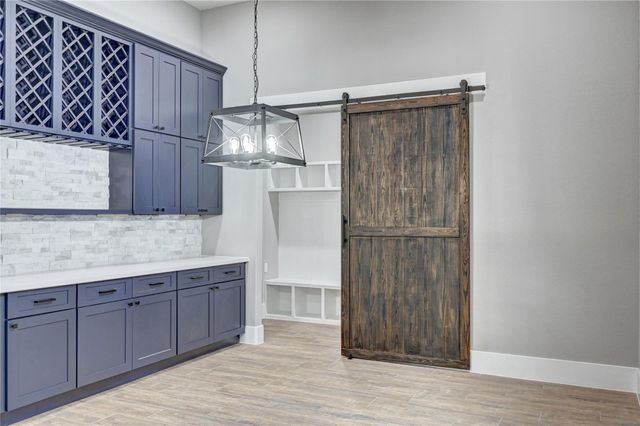 26127 E Crown Crossing Drive, Montgomery, TX 77316