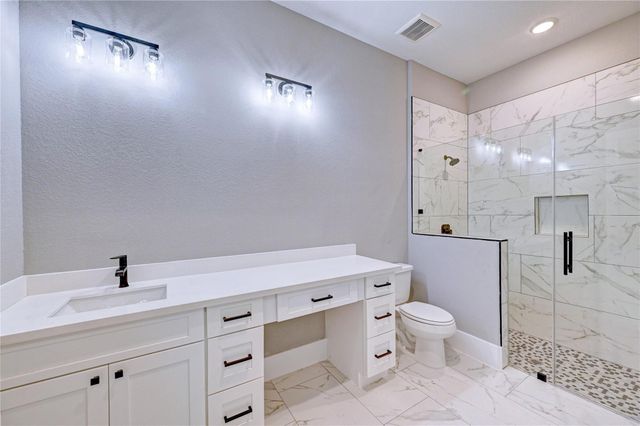 26127 E Crown Crossing Drive, Montgomery, TX 77316