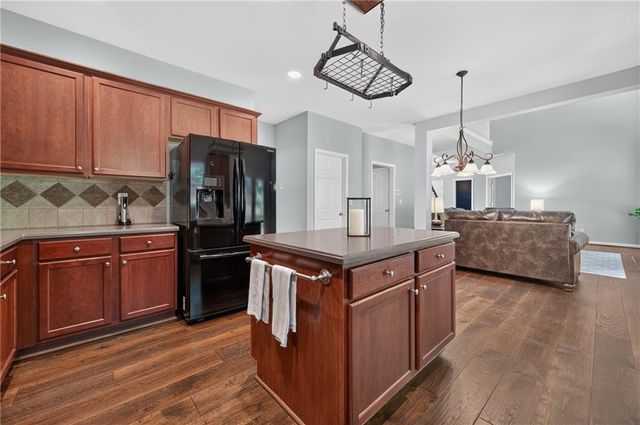 2710 Huddlestone Way, Cumming, GA 30041