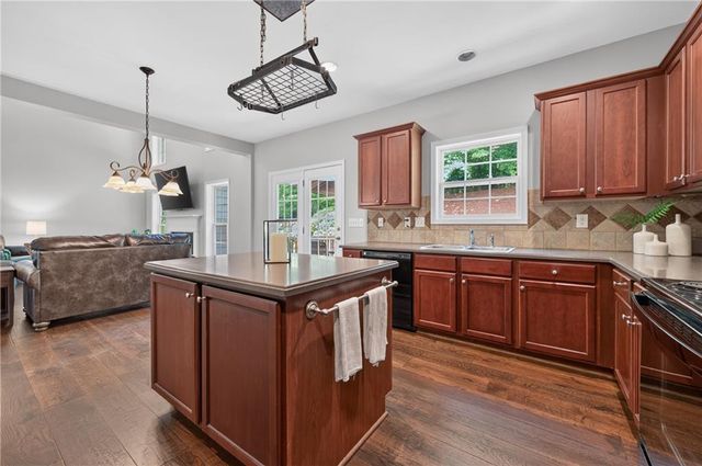 2710 Huddlestone Way, Cumming, GA 30041