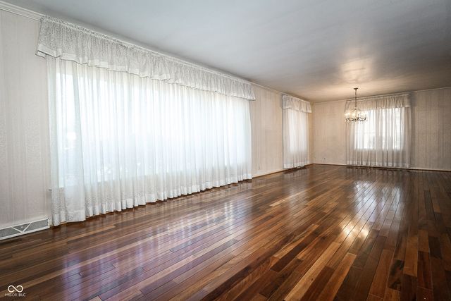 7347 Hampstead Lane, Indianapolis, IN 46256