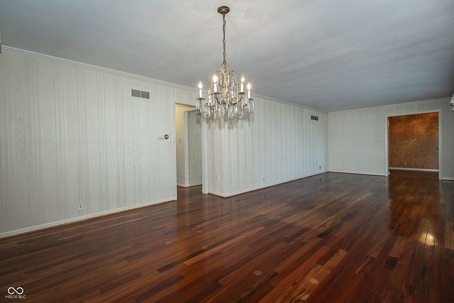 7347 Hampstead Lane, Indianapolis, IN 46256