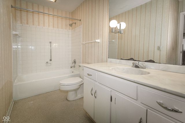 7347 Hampstead Lane, Indianapolis, IN 46256