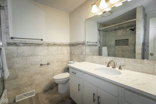 7347 Hampstead Lane, Indianapolis, IN 46256