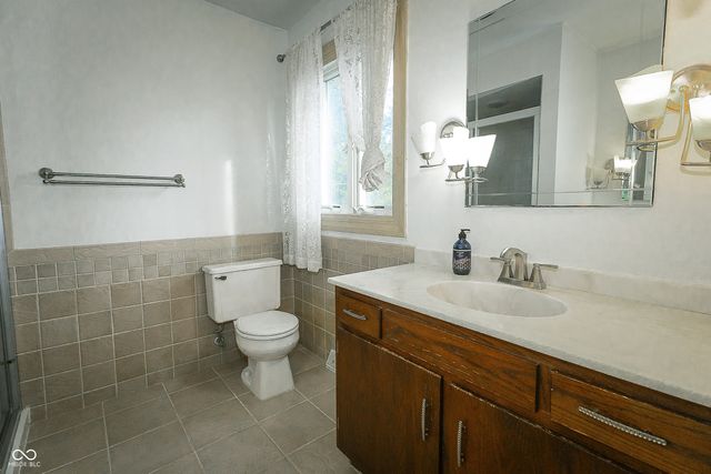 7347 Hampstead Lane, Indianapolis, IN 46256