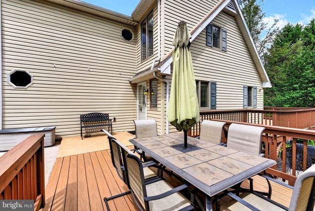8390 BLOOMING GROVE RD, Glen Rock, PA 17327