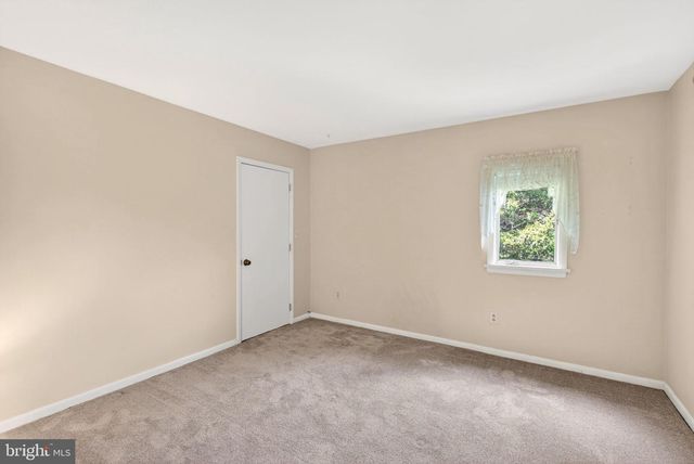8390 BLOOMING GROVE RD, Glen Rock, PA 17327