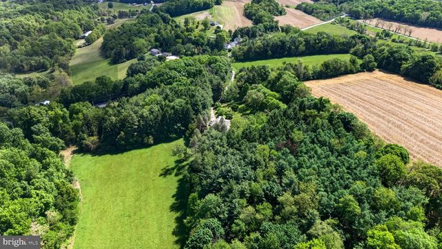 8390 BLOOMING GROVE RD, Glen Rock, PA 17327