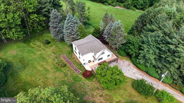 8390 BLOOMING GROVE RD, Glen Rock, PA 17327