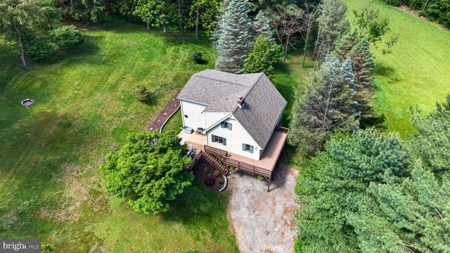 8390 BLOOMING GROVE RD, Glen Rock, PA 17327