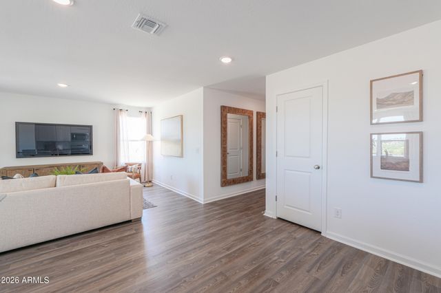 1093 W ELLIOT Street, Florence, AZ 85132