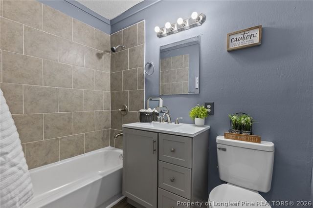 2633 Dumbarton Road, Fayetteville, NC 28306