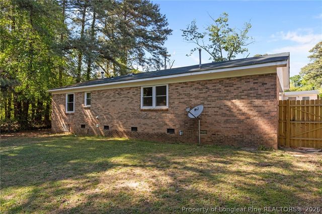 2633 Dumbarton Road, Fayetteville, NC 28306