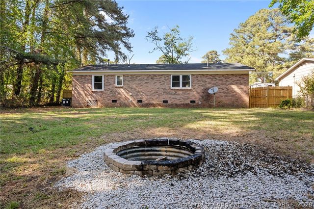 2633 Dumbarton Road, Fayetteville, NC 28306