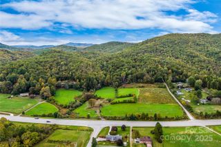10406 Boylston Highway, Mills River, NC 28759