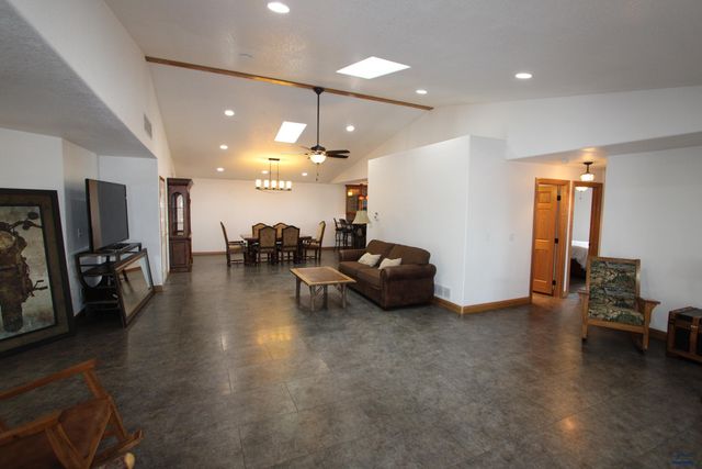 851 CATRON BLVD, Rapid City, SD 57701