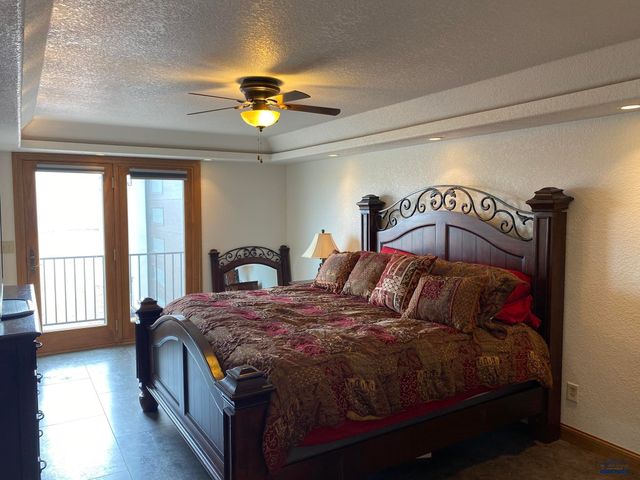 851 CATRON BLVD, Rapid City, SD 57701