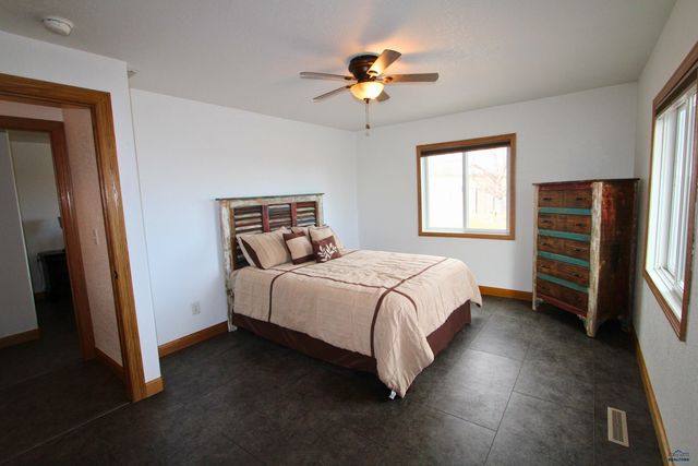 851 CATRON BLVD, Rapid City, SD 57701