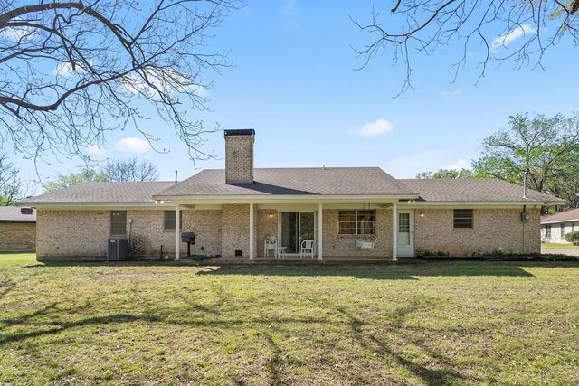 2823 Birchwood Lane, Commerce, TX 75428
