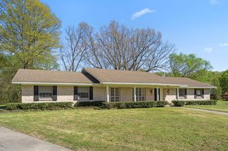 2823 Birchwood Lane, Commerce, TX 75428