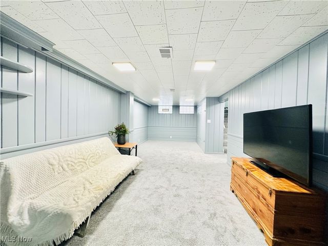 3326 Grovewood Avenue, Parma, OH 44134