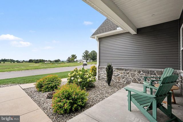 4 SUEBECCA DR, Carlisle, PA 17013